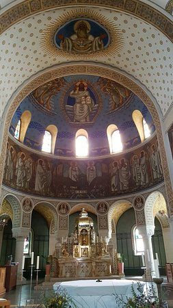 Katholische Kirche St. Johannes der Täufer