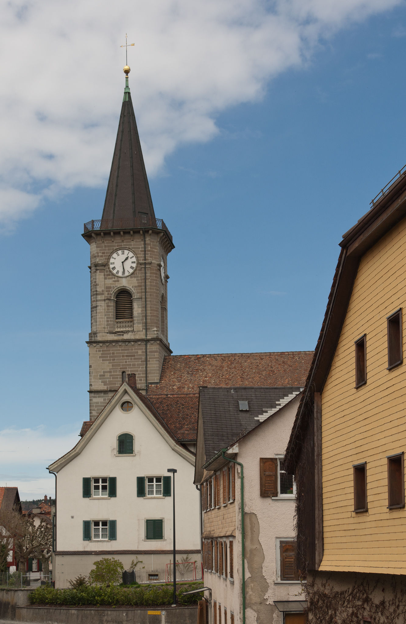 Reformierte Kirche mit Kirchhof